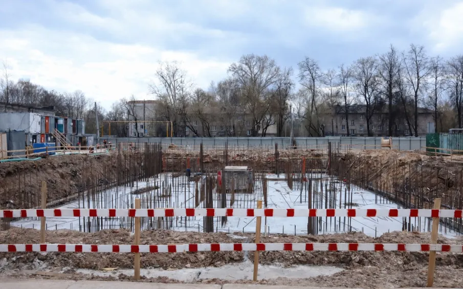 В Нижнем Новгороде залили первый бетон в основание фундамента будущего ЖК в рамках КРТ в районе улицы Самочкина